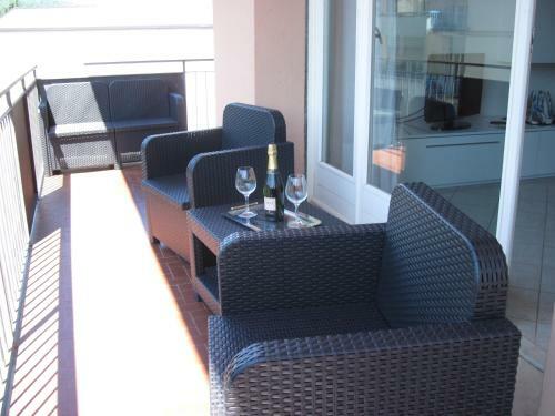 Apartamento Silky House With Private Parking