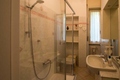Apartamento Silky House With Private Parking