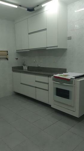 Apartamento Enseada 3 Quartos, 10 Pessoas