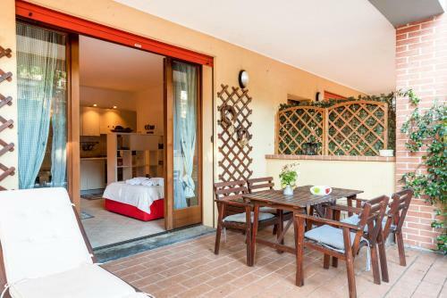 Apartamento Cosy Studio With Lovely Outdoor Area!