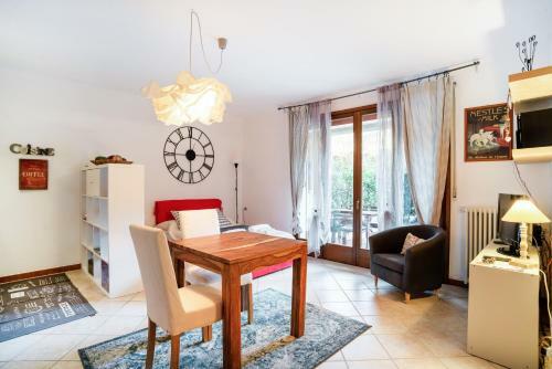 Apartamento Cosy Studio With Lovely Outdoor Area!