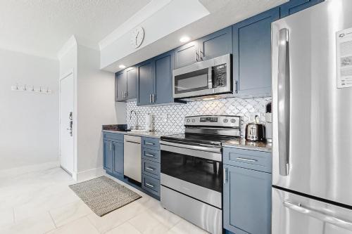 Coconut Palms Beach Resort II 4512