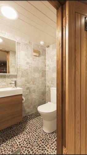 Gorestown Glamping Chalets