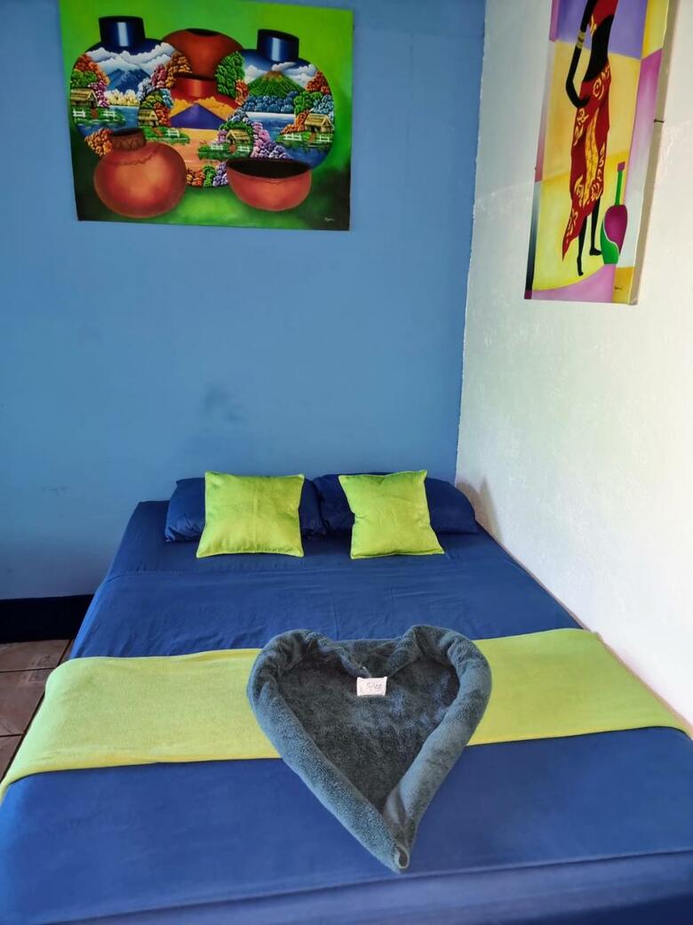 Tortuguero Natural B&B