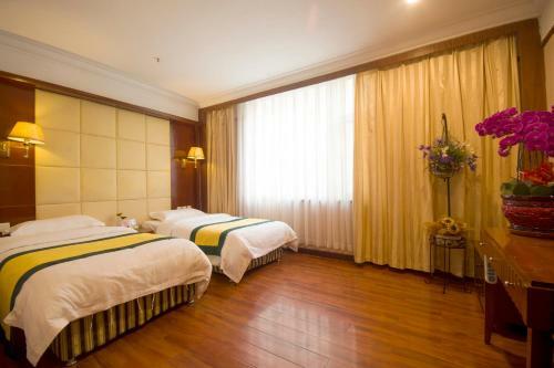 Yicheng Business Hotel