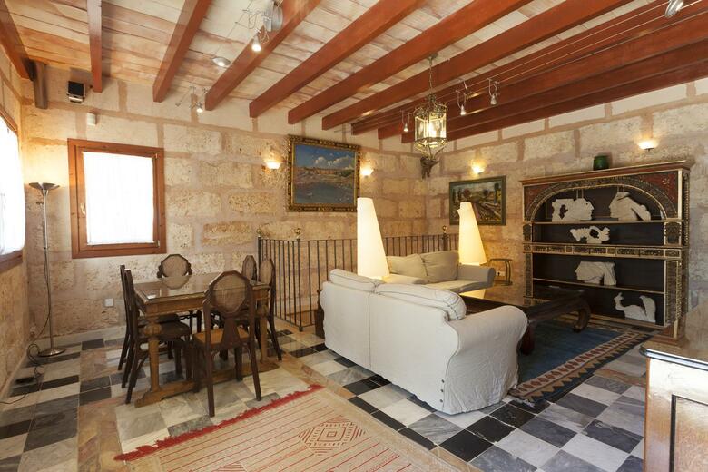 Agroturismo Es Revellar Art Resort