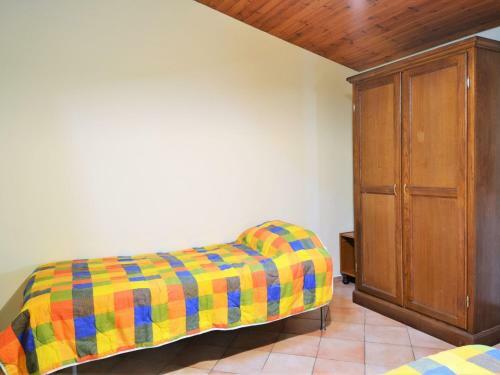 Pleasant Holiday Home In Gallicano With Garden