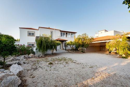 Villa Kalithea Springs By Nicolinda