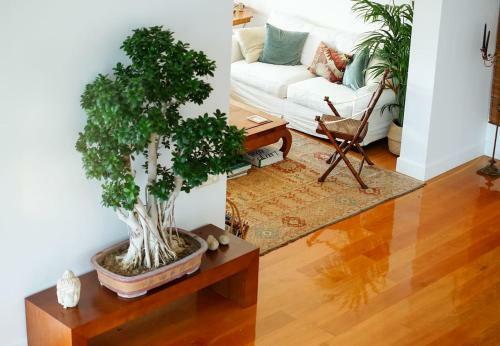 Luxury Hilltop Villa 200m From The Beach