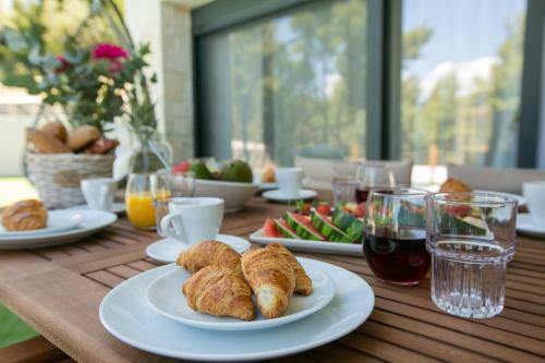 The Euphoria Club Luxury Villas