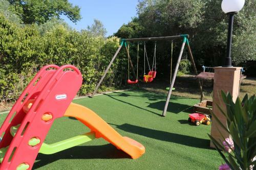 Villa Argo 3 - Beachfront, Big Gardens, Location!