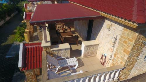 Villa Argo 3 - Beachfront, Big Gardens, Location!