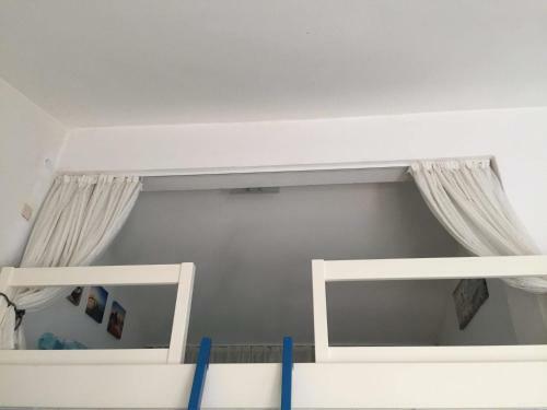 Spacious House 100 Metres From The Beach