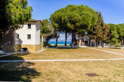 Villa Maisonette Ioanna 70 M From Glarokavos Beach