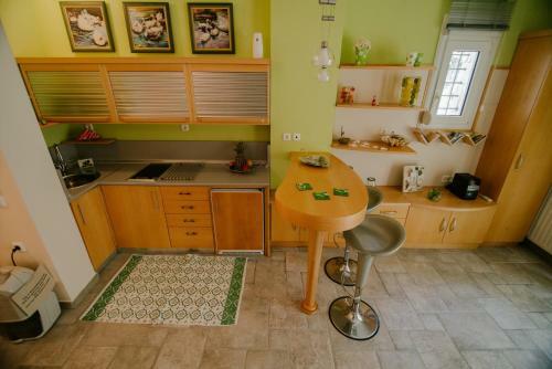 Dreamcatcher Luxury Villa, 1 Min Walk To Beach