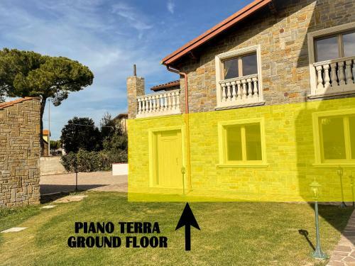 Da Ilaria Piano Terra Di Villa Con Piscina E Parcheggio
