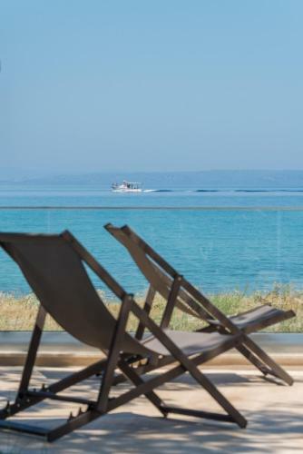 Arelia Beachfront Apartments