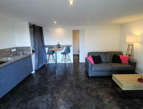 Apartamento G�te Sous Le Marronnier Aux Portes de Lyon