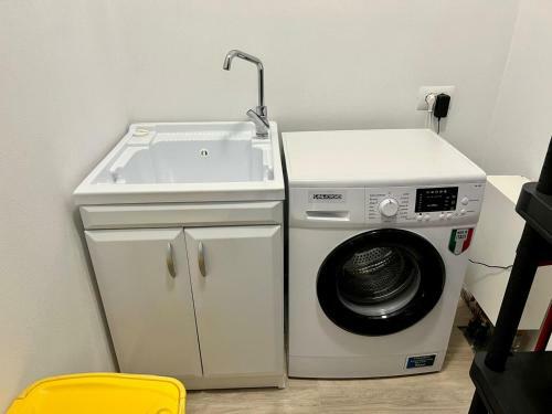 Veronica?s House Codice Citra 011020-lt-0002