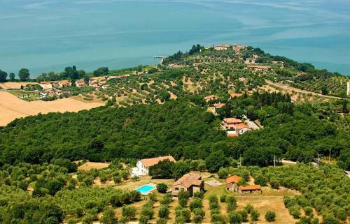 Poloturisticoumbria Villa Con Piscina Trasimeno