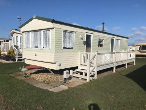 8 Berth Golden Sands (herald)