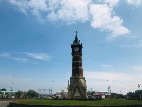 Apartamento 4 Bedrooms Holiday Caravan