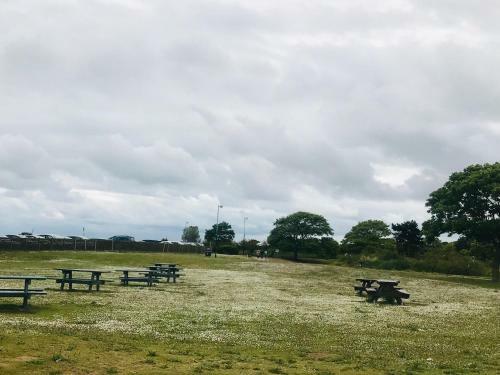 Apartamento 4 Bedrooms Holiday Caravan