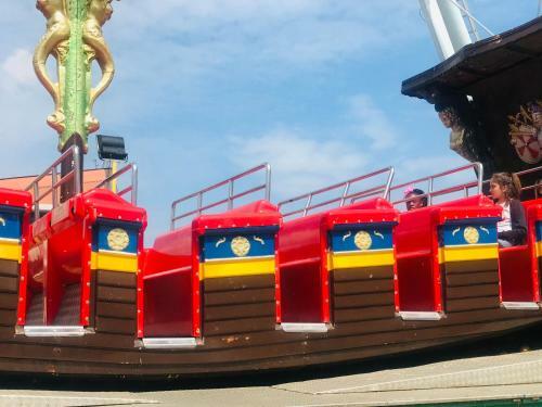 Apartamento 4 Bedrooms Holiday Caravan