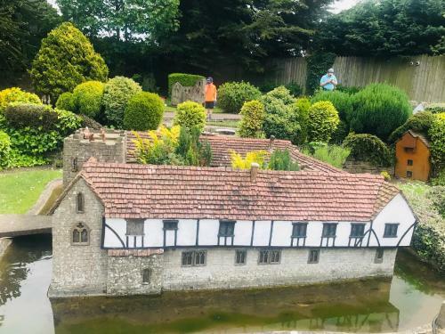 Apartamento 4 Bedrooms Holiday Caravan