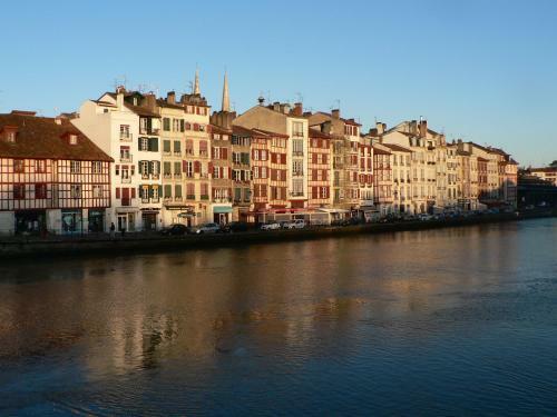 Hotel B&B H�tel Bayonne