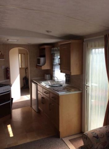 L&g Family Holidays 8 Berth Sealands Max 4 Adults