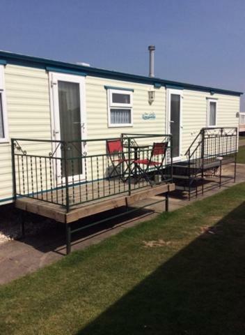 L&g Family Holidays 8 Berth Sealands Max 4 Adults