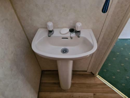 6 Berth On Golden Sands Uk Cottage