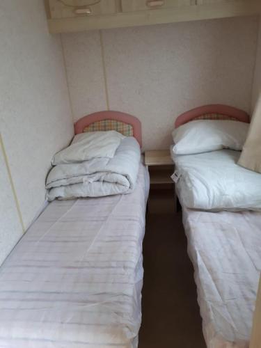 8 Berth On Coral Beach (westmorland)