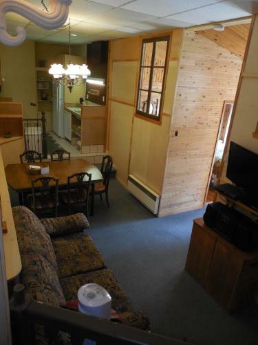 Chalets & Appartements Au Chant De La Rivi�re