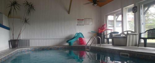 Chalets & Appartements Au Chant De La Rivi�re