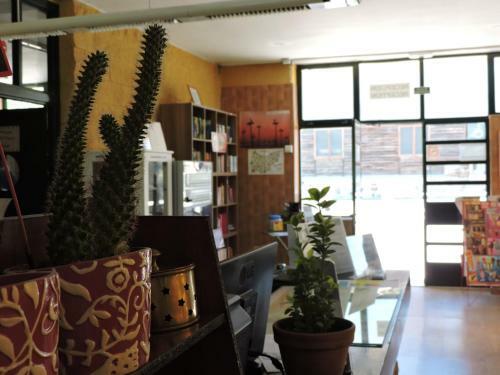 Hostal - Bungalows Camping C�ceres