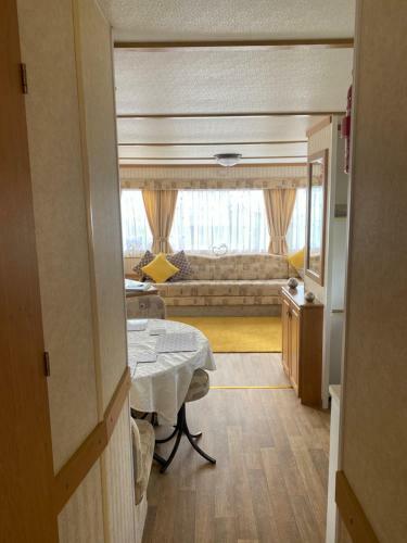 L&g Family Holidays 8 Berth Coral Beach John Max 4 Adults