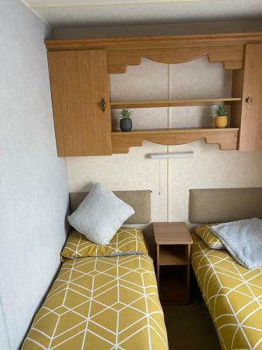 L&g Family Holidays 8 Berth Coral Beach John Max 4 Adults