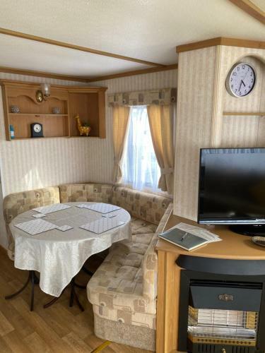 L&g Family Holidays 8 Berth Coral Beach John Max 4 Adults