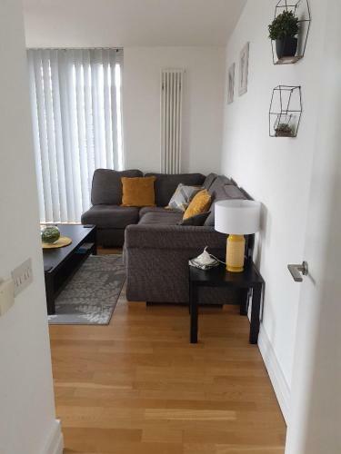 Luxury Highcross 2 Bedroom Apartment