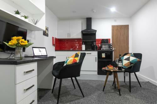 Studio Apartments By Lyter Living Serviced Accommodation With Desks & Wifi