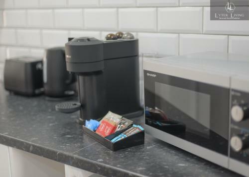 Studio Apartments By Lyter Living Serviced Accommodation With Desks & Wifi