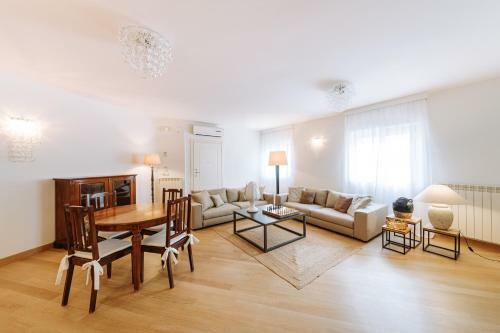 Apartamento Charmoon - La Dimora