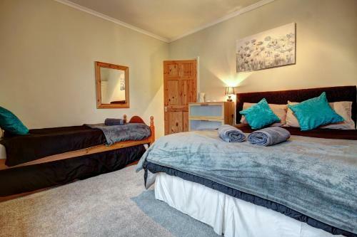 Merton House - Entire Modern City Centre Home