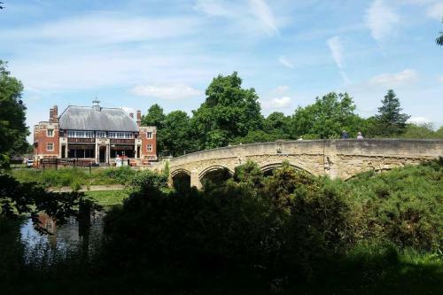 Apartamento Central Mill Flat Sleeps 4 Free Parking