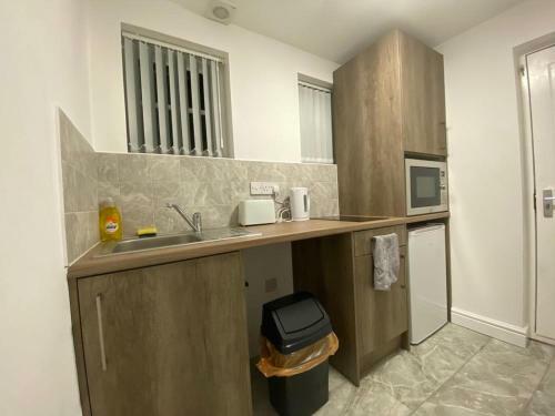 Luxury Lancaster Place Studio Apartments