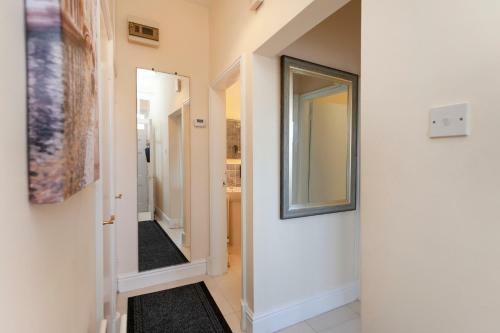 Apartamento Beautiful, Entire Luxurious One Bedroom Flat