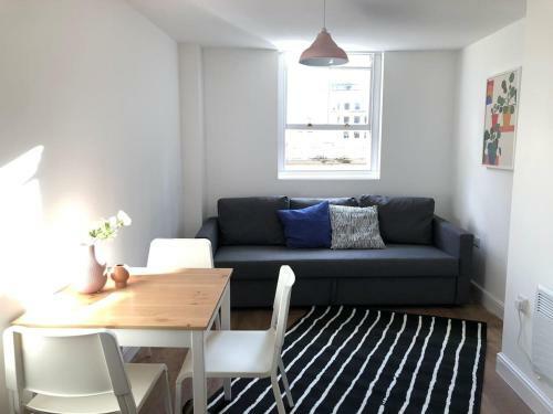 Granby Apartments F-1