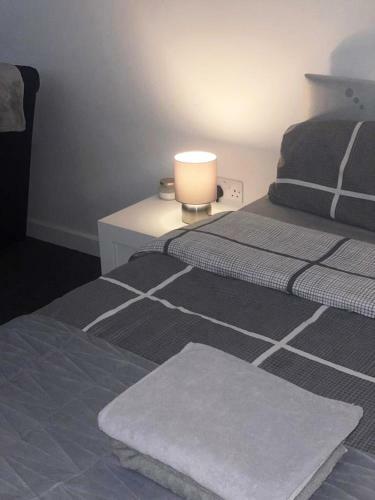 Large Apartment In City Centre With Parking!